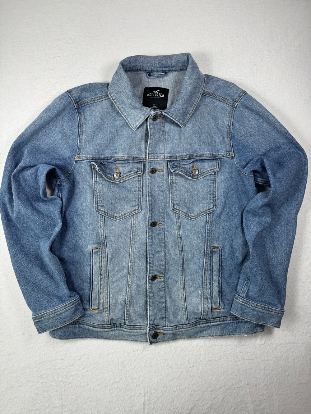 Hollister Epic Flex Light Wash Denim Jacket Women’s XL‎